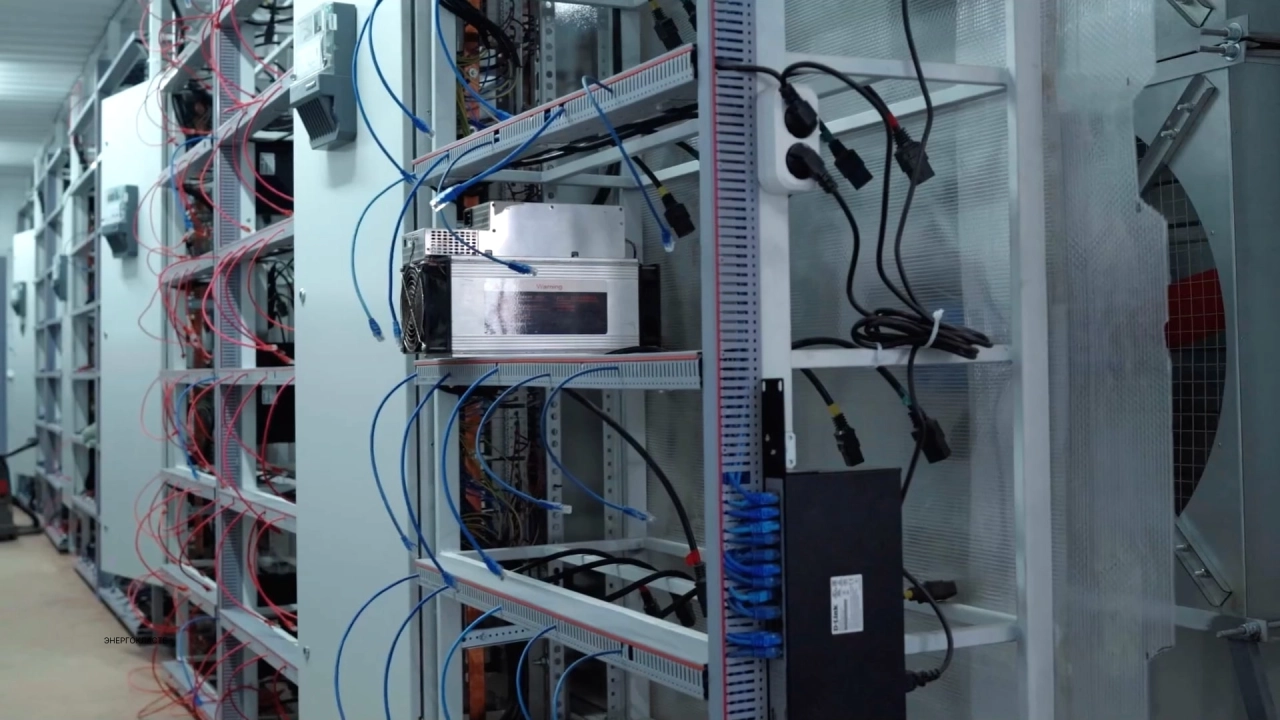 Производство контейнеров для майнинга с системой жидкостного охлаждения